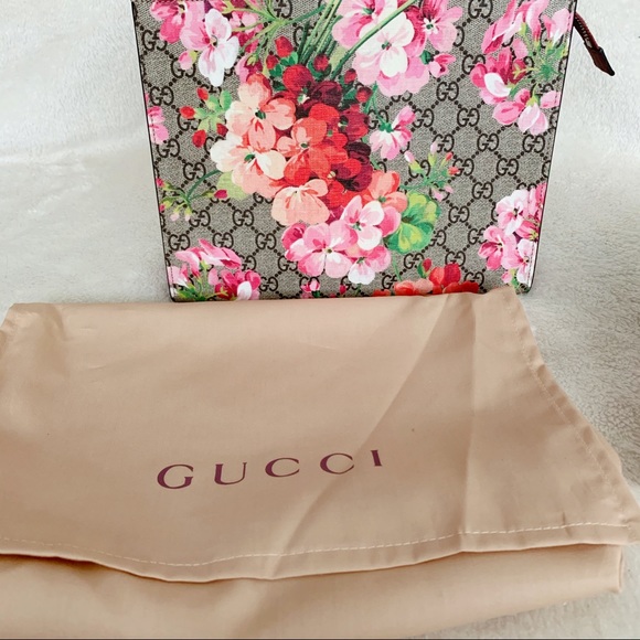 NWT Authentic Gucci Bloom Supreme GG Cosmetic Bag - Picture 9 of 11
